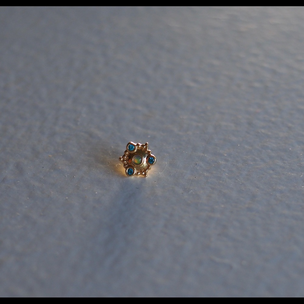 Bvla Colombo end yellow gold